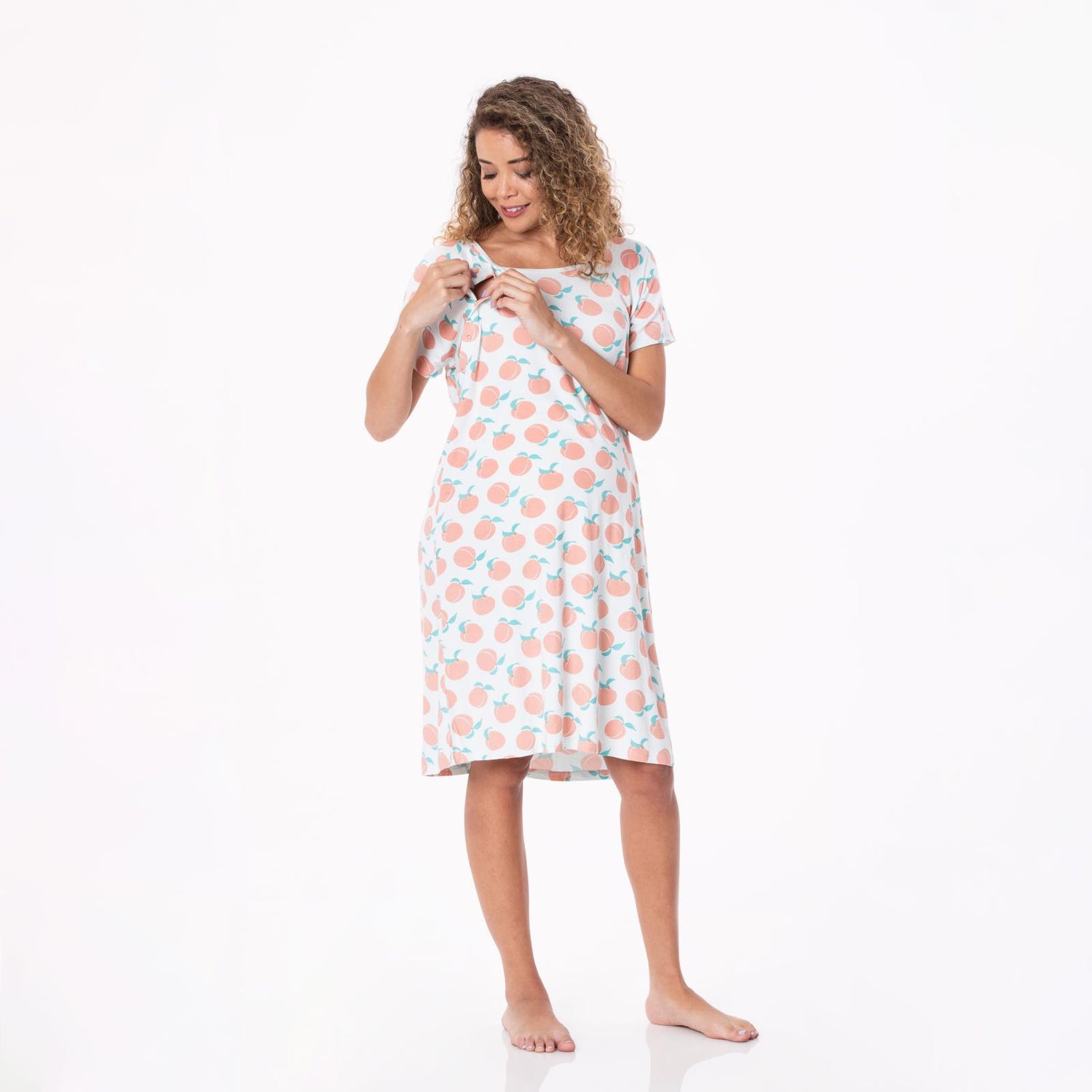 Women's Print Hospital Gown in Fresh Air Peaches